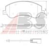 FORD 1371402 Brake Pad Set, disc brake